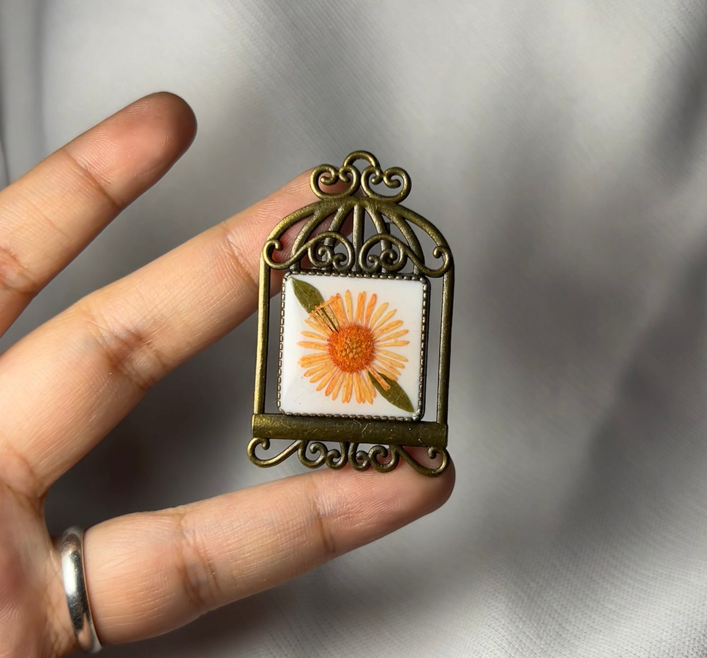 THE LIL BIRDIE brooch