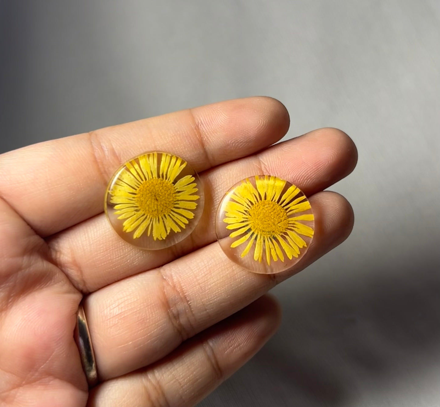 THE FLORAL studs (4)