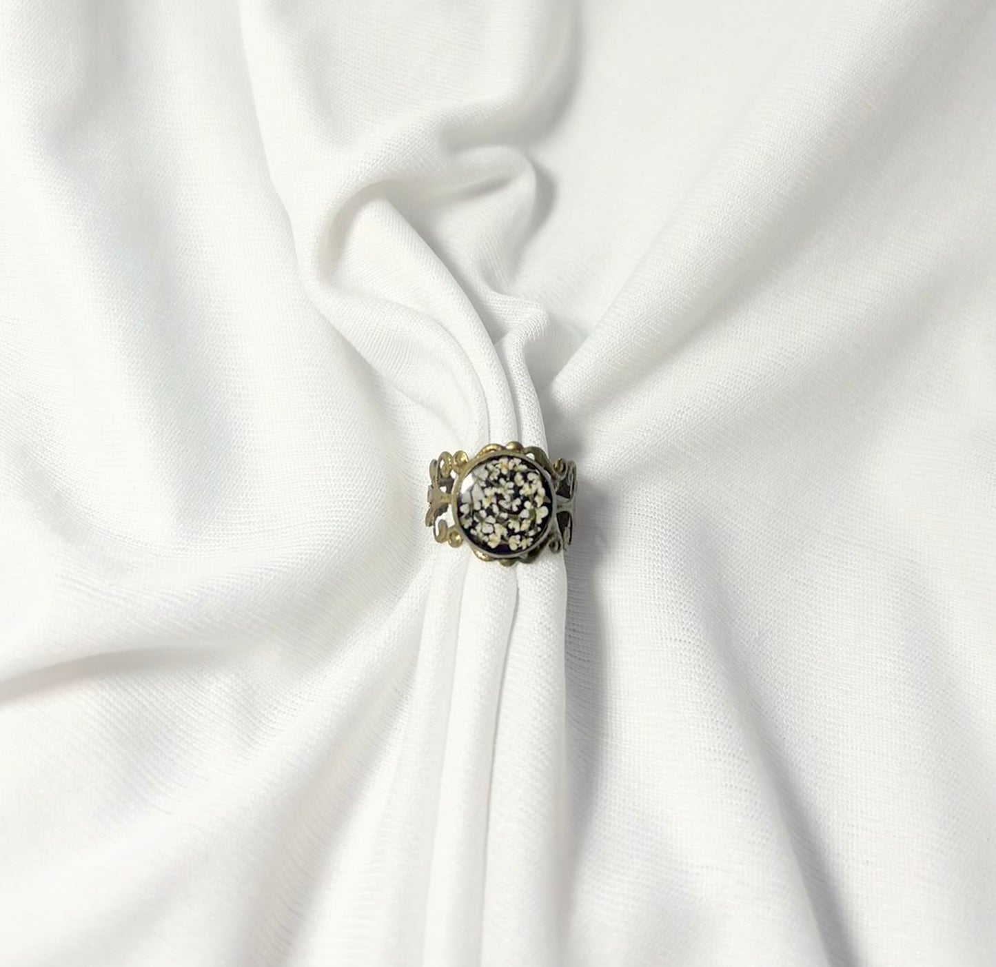 THE ELIA antique ring