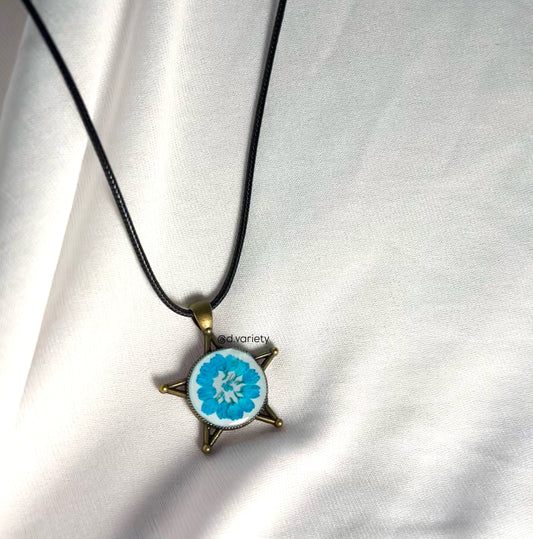THE NEEL neckpiece