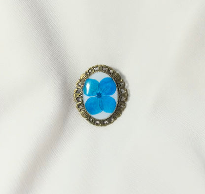 THE NIRI brooch