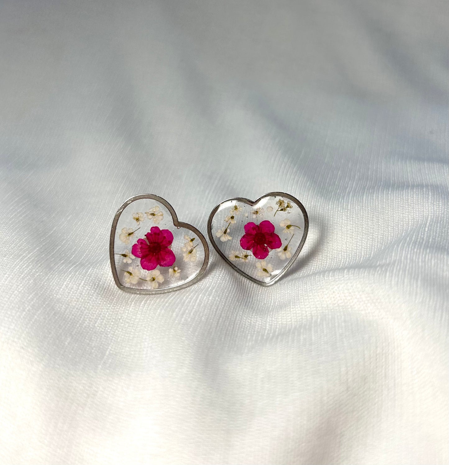 THE RIRI silver studs