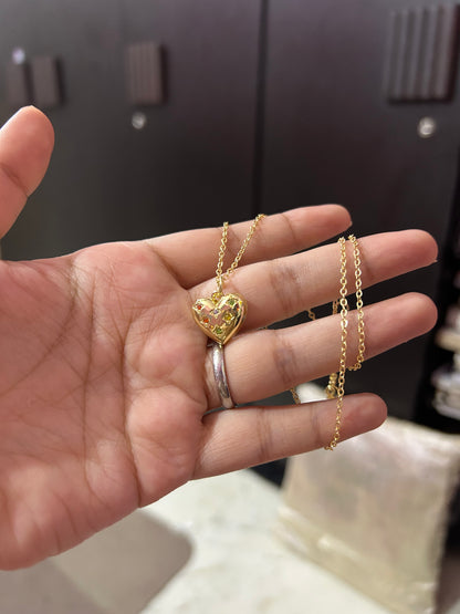 THE LOVE NECKPIECE