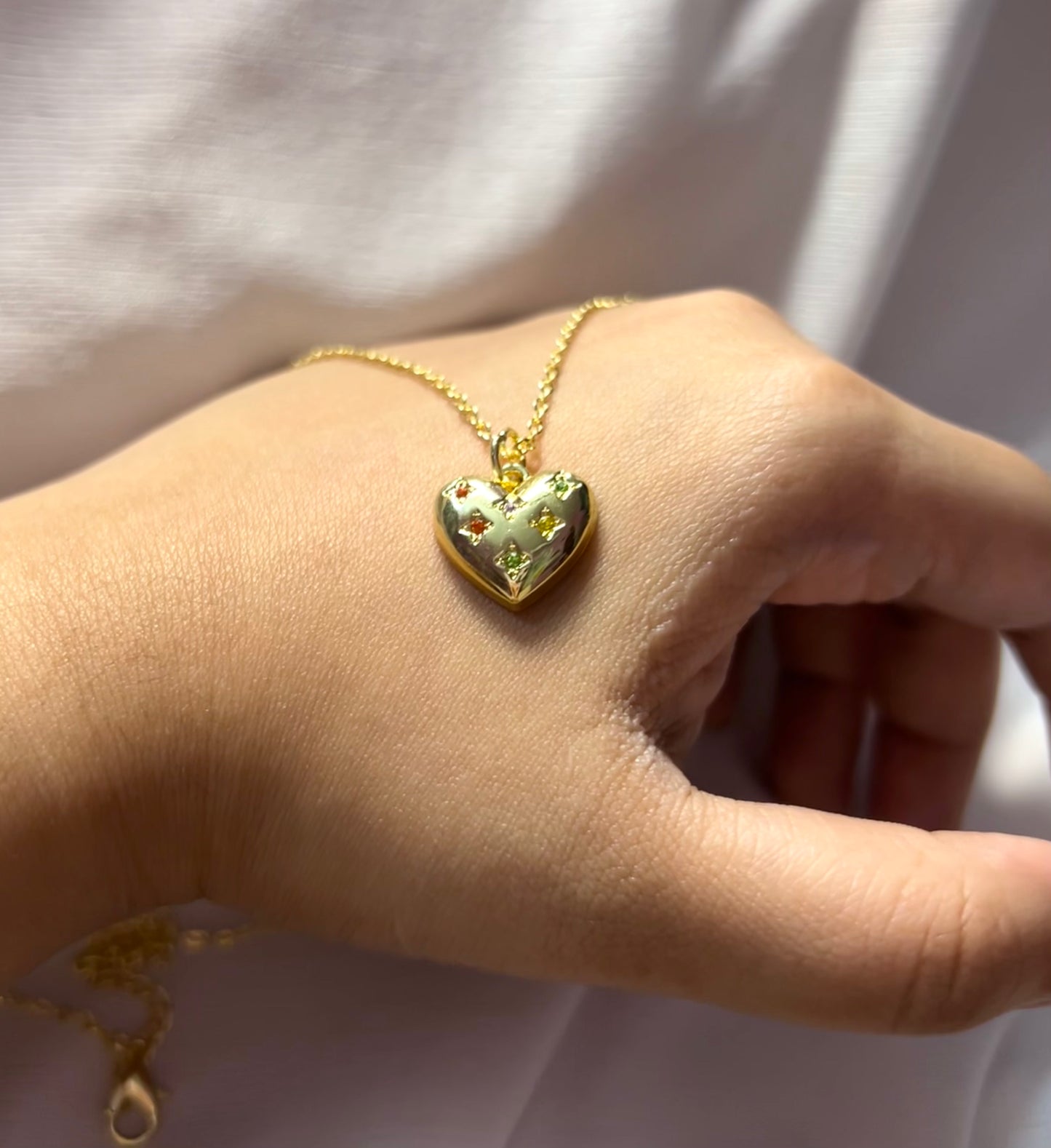 THE LOVE NECKPIECE