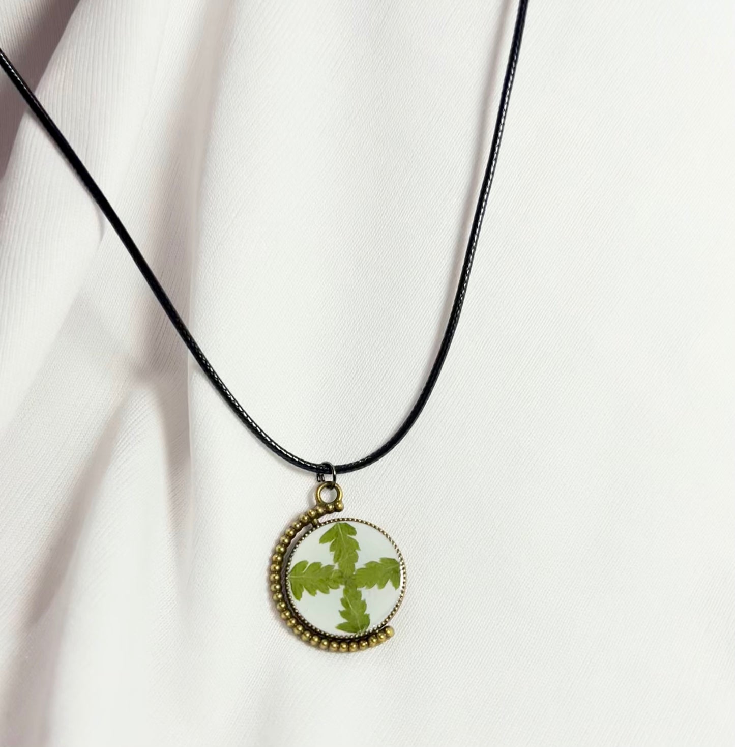 THE 2 IN 1 neckpiece