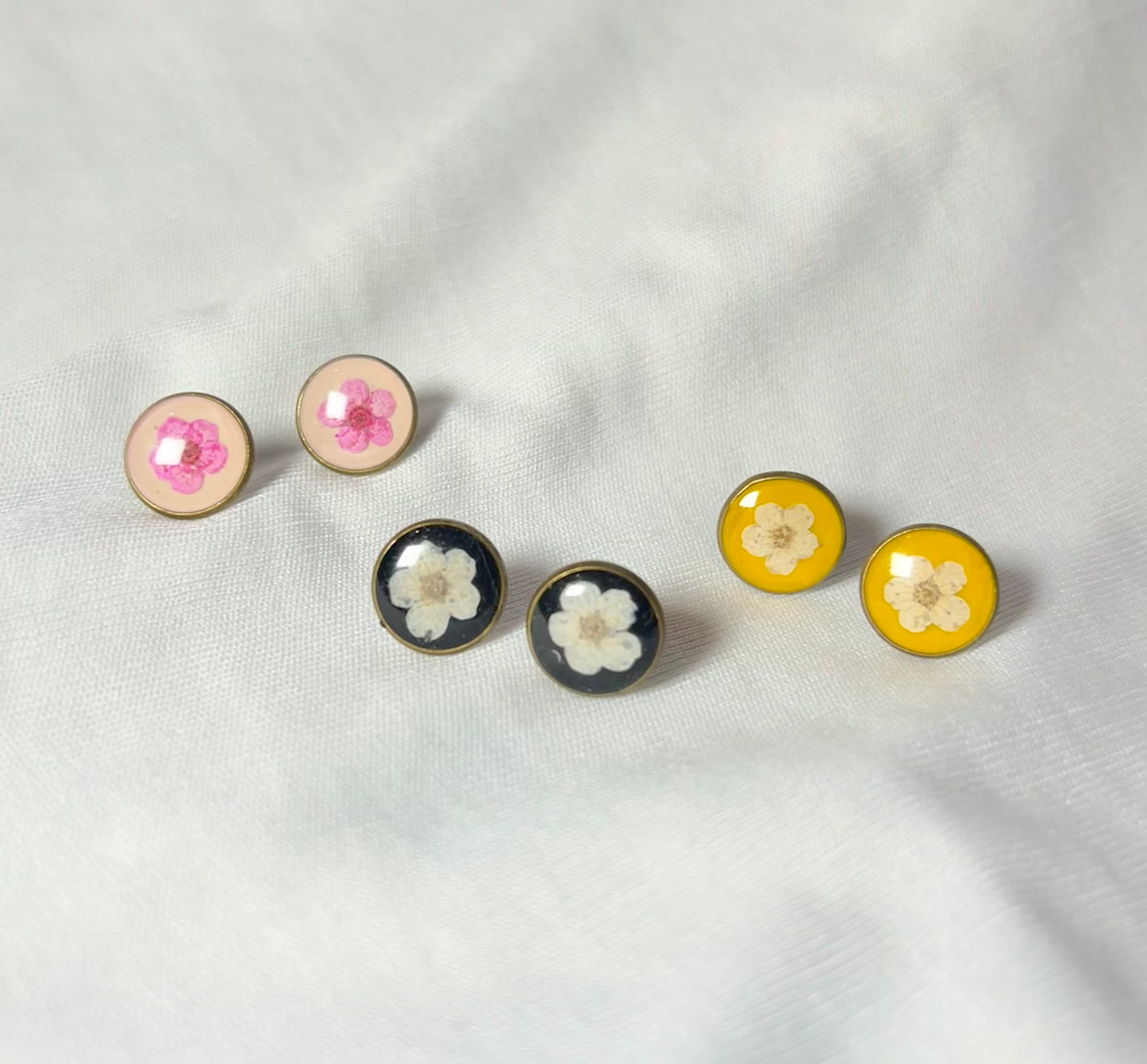 THE MAYA antique studs