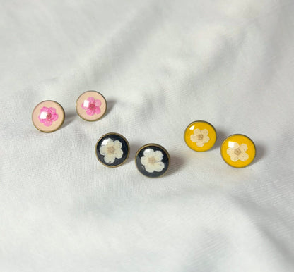 THE MAYA antique studs