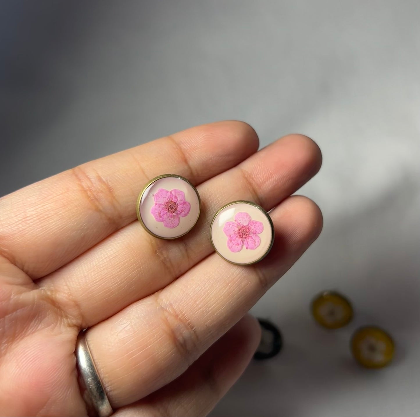 THE MAYA antique studs