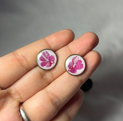 THE ANIYA antique studs