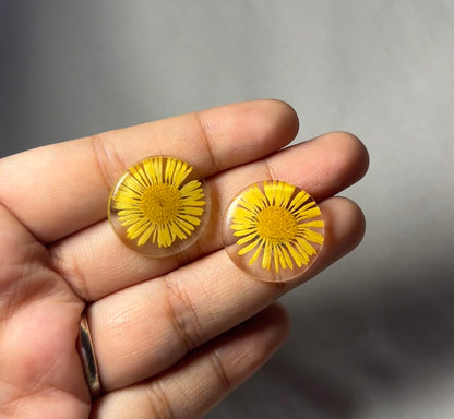 THE FLORAL studs (4)
