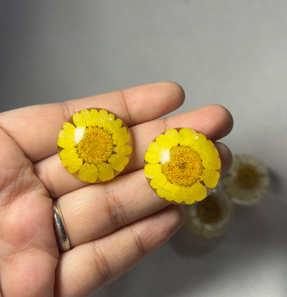 THE FLORAL studs (3)