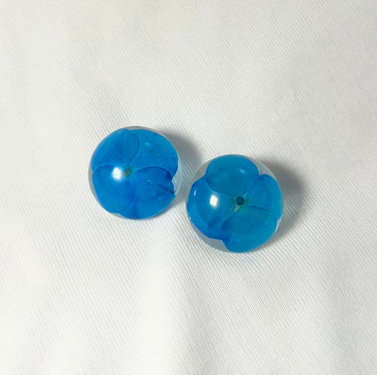 THE TWINKLE studs (big)