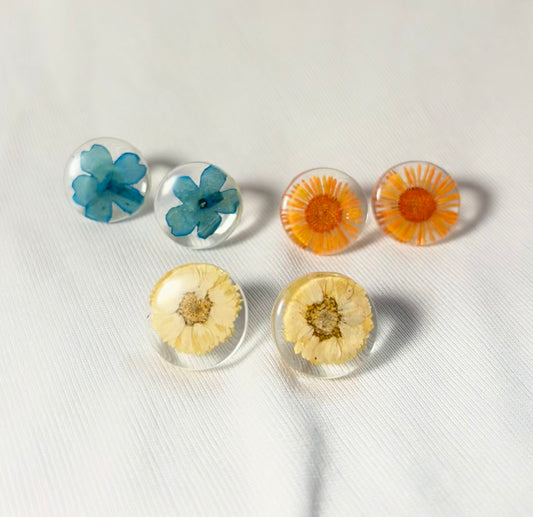 THE FLORAL studs (1)