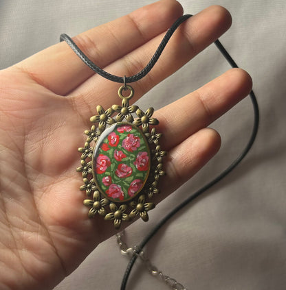 THE NORA neckpiece