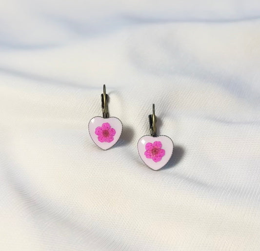 THE PRETTY antique earrings