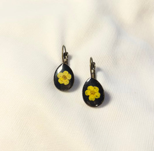 THE HIYA antique earrings