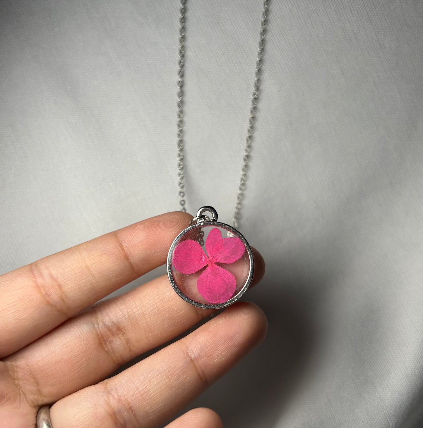 THE PINKY NECKPIECE 2