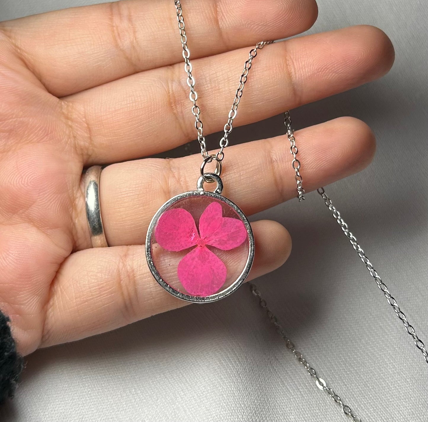 THE PINKY NECKPIECE 2