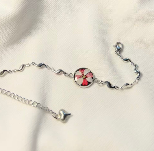 THE PETAL bracelet 1