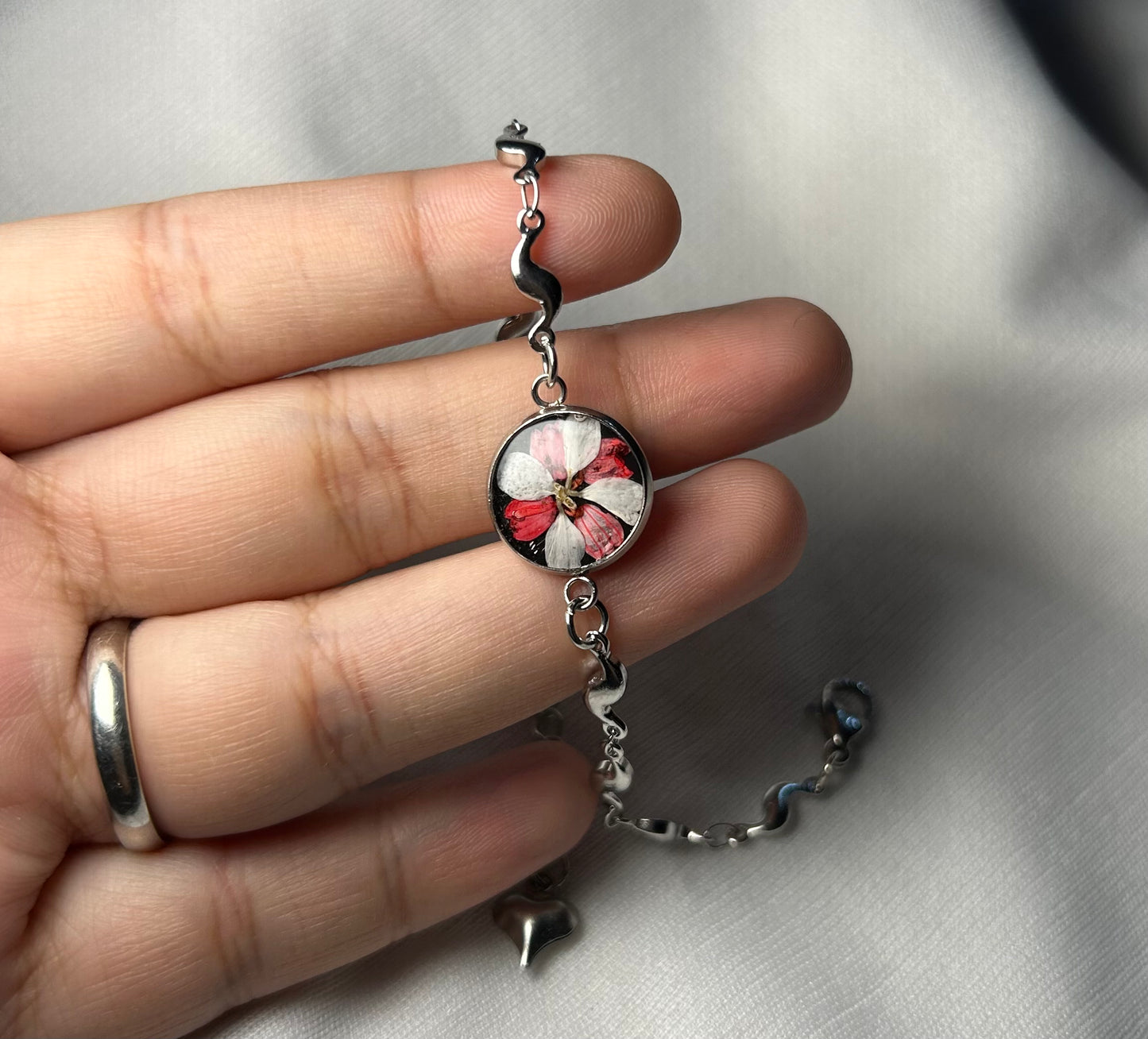 THE PETAL bracelet 1