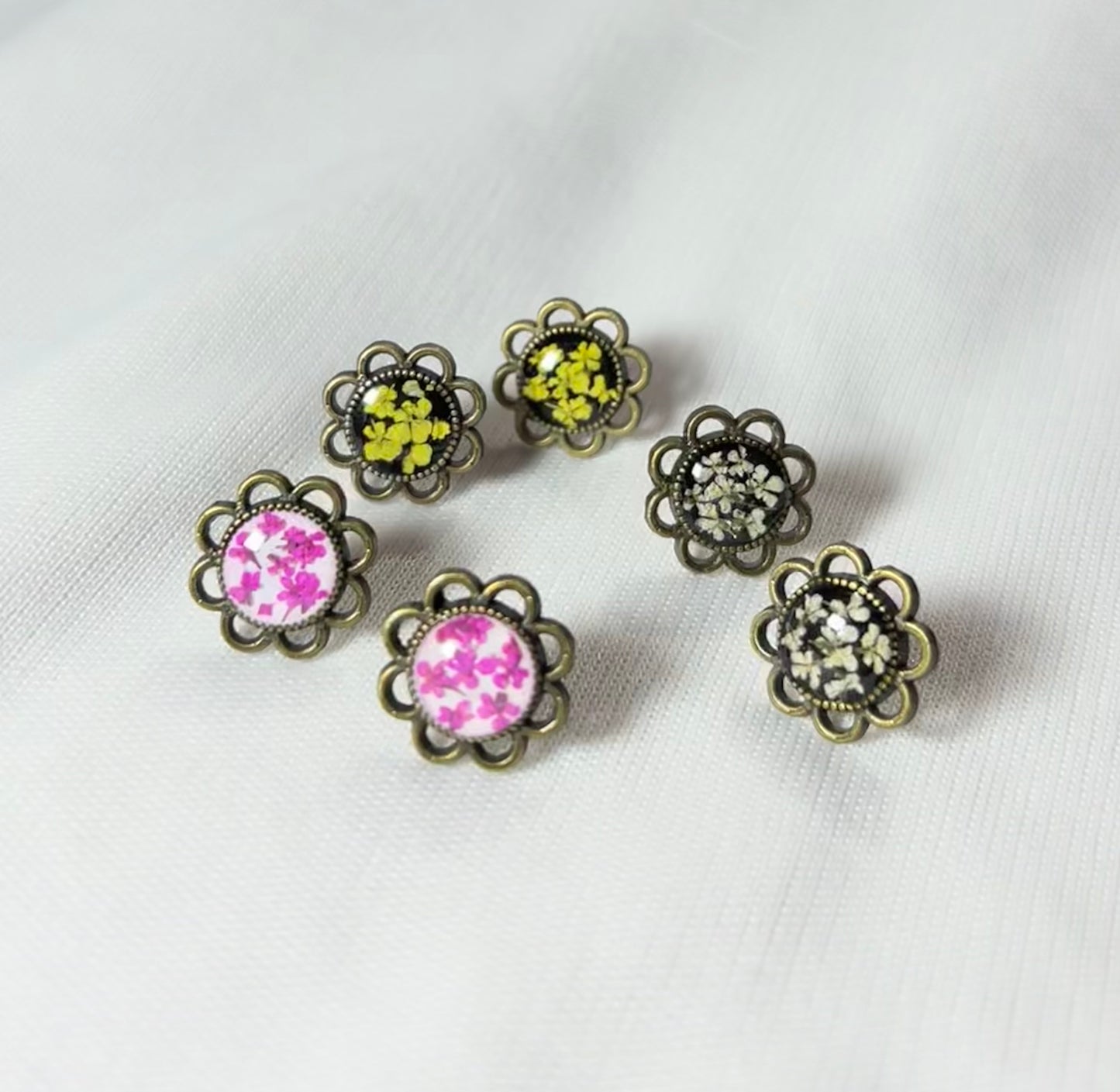 THE REEM antique studs