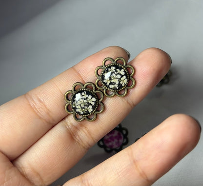 THE REEM antique studs