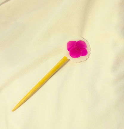 THE PINK hair bun stick