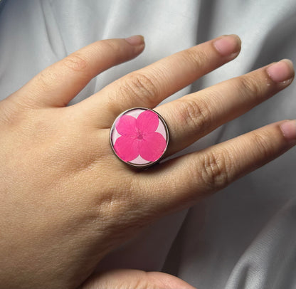 THE TIRA antique ring