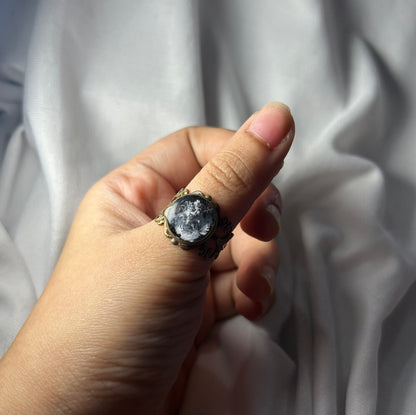 THE MOON antique ring