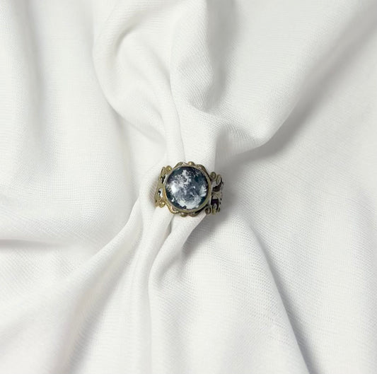 THE MOON antique ring