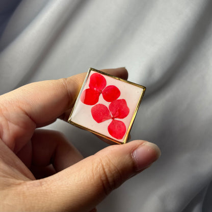 THE SYLVIA gold ring