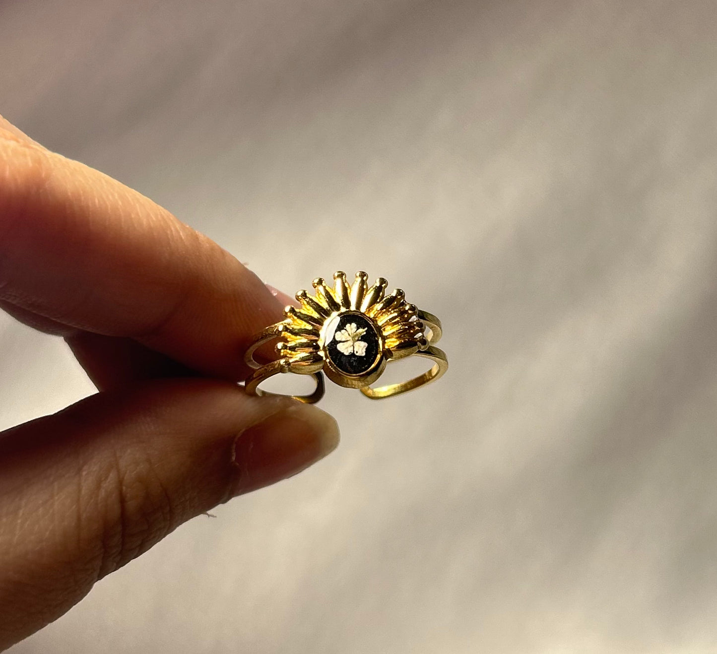 THE MIA ring