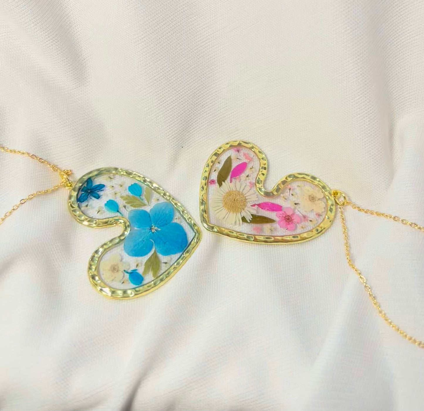 THE FLORAL gold neckpieces