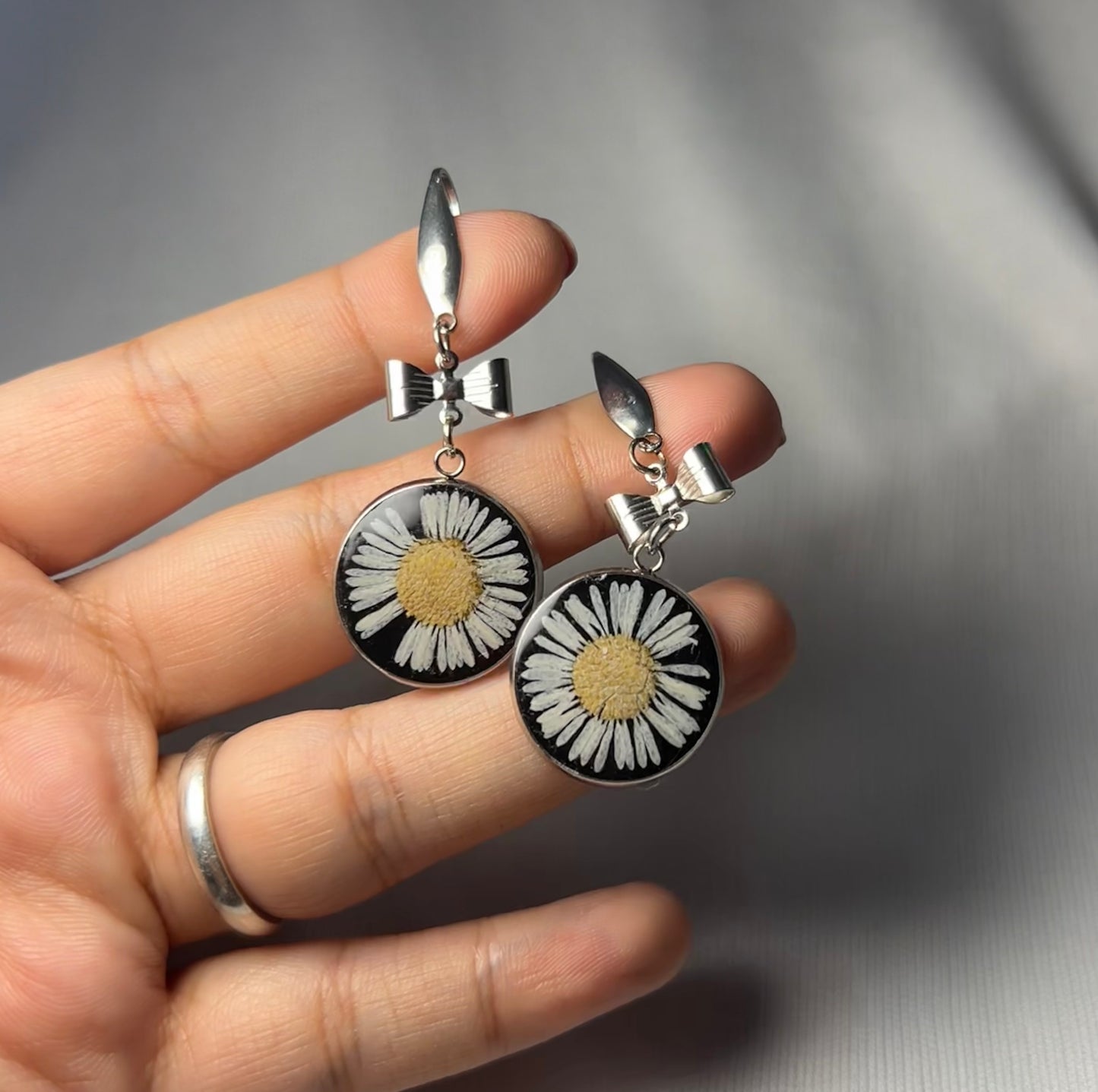 THE ALO silver earrings