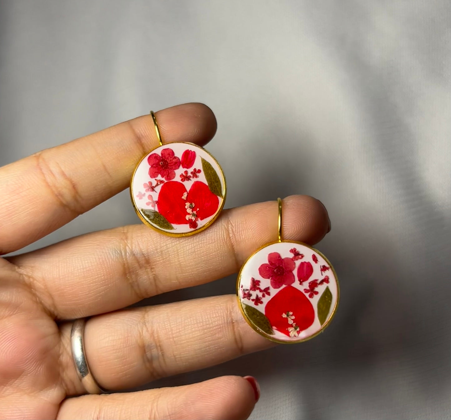 THE CHERIE gold earrings