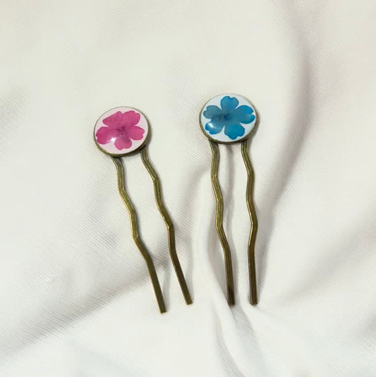 THE NIDHI hair pins