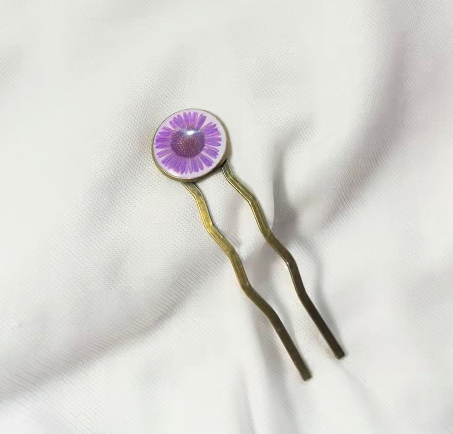 THE RIRI hair pin