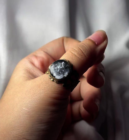 THE MOON antique ring